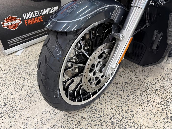 2026 Harley-Davidson Street Glide 3 (FLHLT) Trike Grey