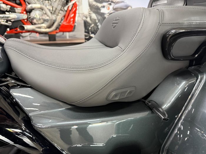 2026 Harley-Davidson Street Glide 3 (FLHLT) Trike Grey