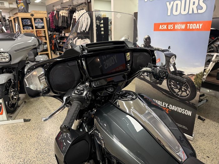 2026 Harley-Davidson Street Glide 3 (FLHLT) Trike Grey