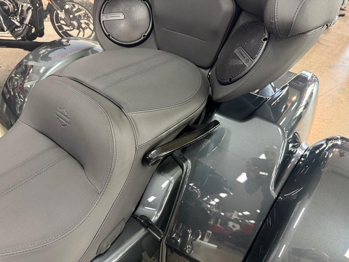 2026 Harley-Davidson Street Glide 3 (FLHLT) Trike Grey