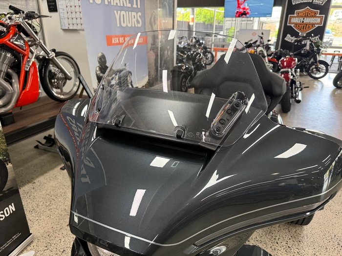 2026 Harley-Davidson Street Glide 3 (FLHLT) Trike Grey