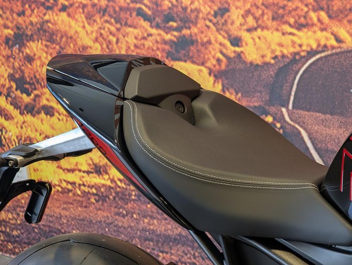 2025 Triumph Speed Triple RS 1200 Speed Triple Black