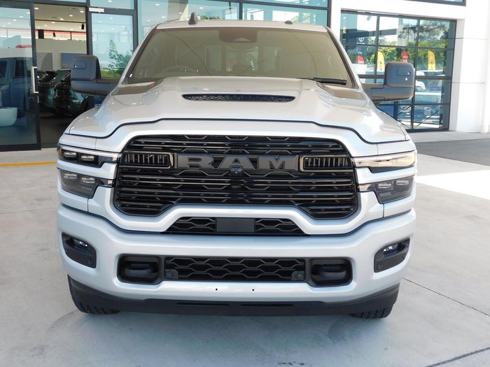 2026 RAM 2500 Laramie Rambox