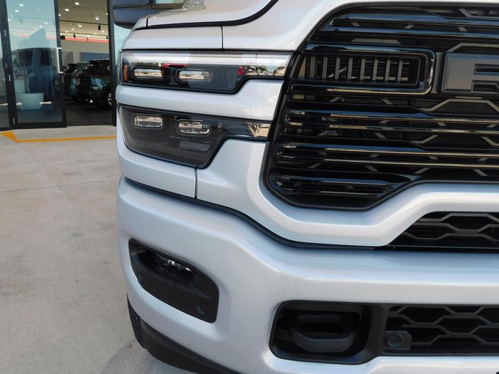 2026 RAM 2500 Laramie Rambox