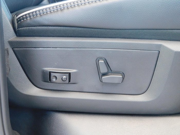 2026 RAM 2500 Laramie Rambox