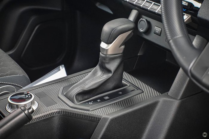 2026 Nissan Navara SL