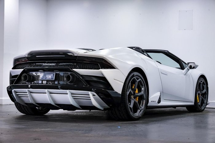 2022 Lamborghini Huracan EVO