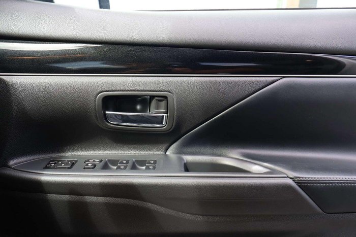 2019 Mitsubishi Outlander Black Edition