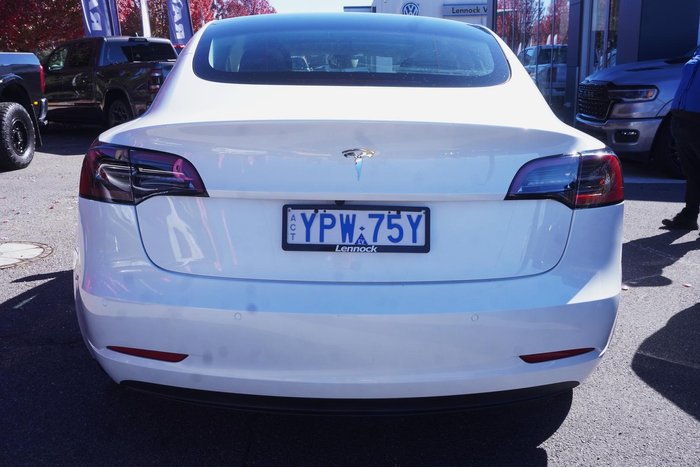 2022 Tesla Model 3 Rear-Wheel Drive