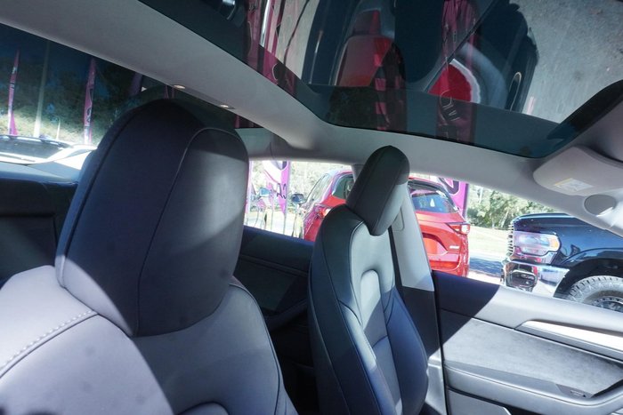 2022 Tesla Model 3 Rear-Wheel Drive