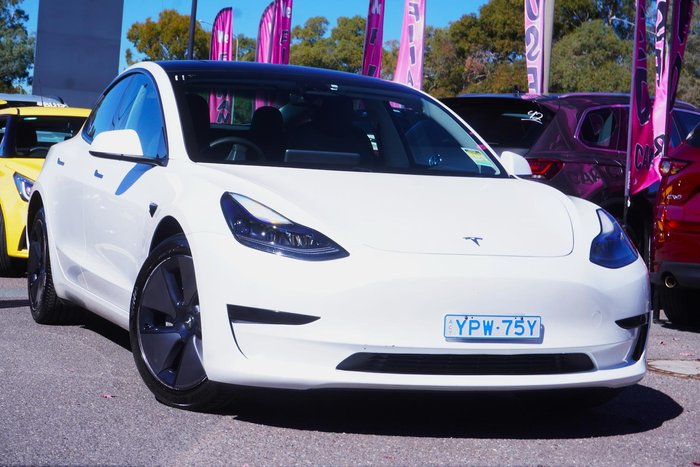 2022 Tesla Model 3 Rear-Wheel Drive