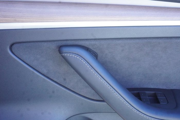 2022 Tesla Model 3 Rear-Wheel Drive