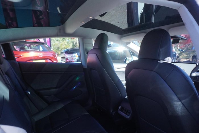 2022 Tesla Model 3 Rear-Wheel Drive