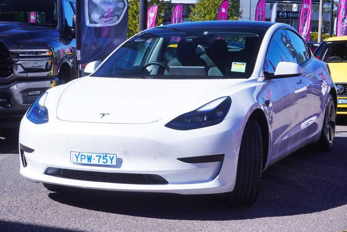 2022 Tesla Model 3 Rear-Wheel Drive