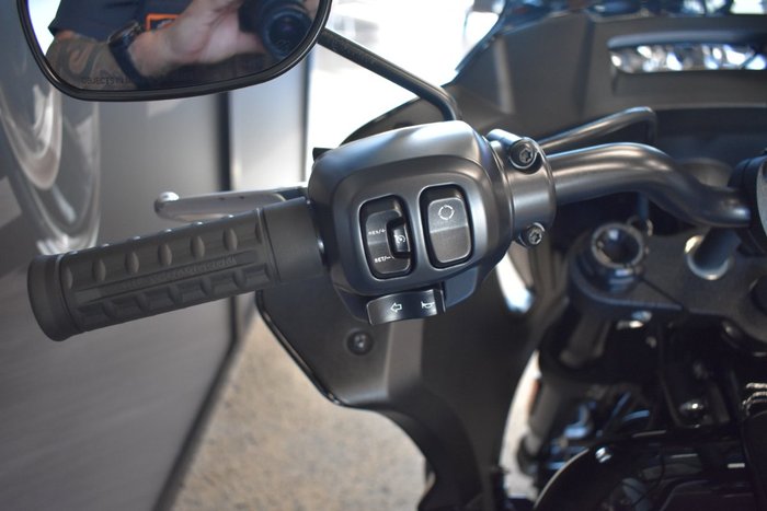 2025 HARLEY-DAVIDSON FXLRST LOW RIDER ST (117)