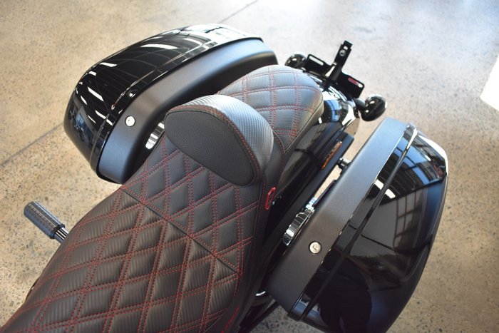2025 HARLEY-DAVIDSON FXLRST LOW RIDER ST (117)