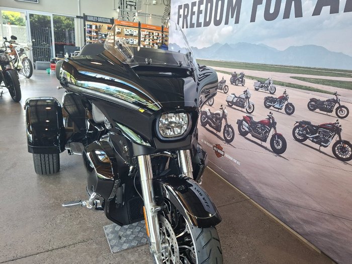 2026 HARLEY-DAVIDSON FLHLT STREET GLIDE 3 LIMITED