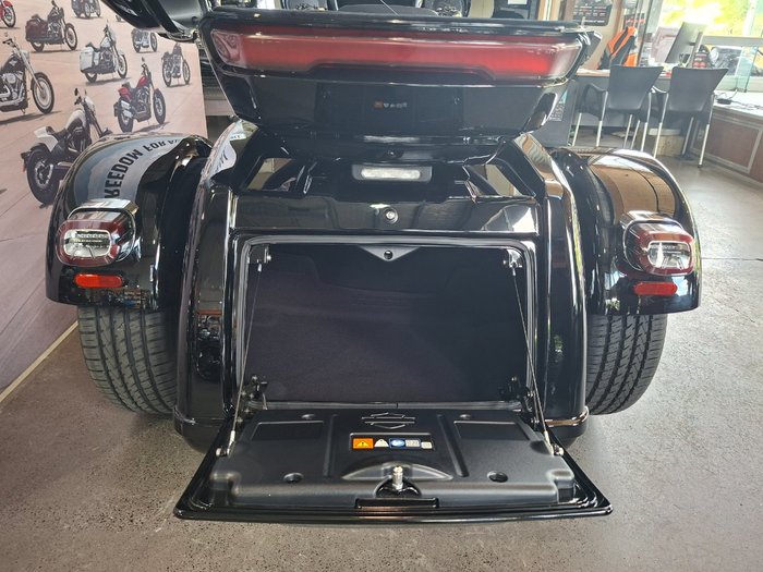 2026 HARLEY-DAVIDSON FLHLT STREET GLIDE 3 LIMITED