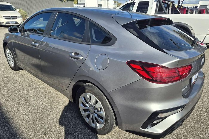 2022 Kia Cerato S
