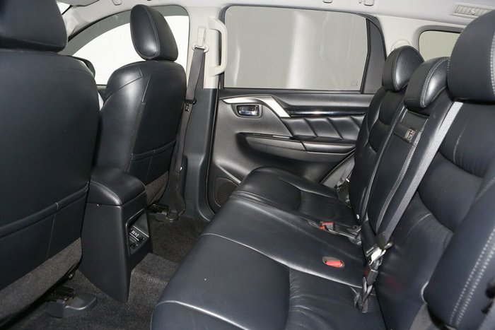 2018 Mitsubishi Pajero Sport GLS