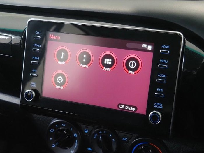 2022 Toyota Hilux SR