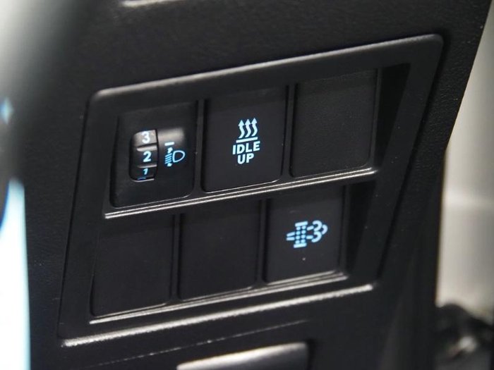 2022 Toyota Hilux SR