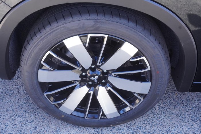 2025 Mitsubishi Outlander Exceed Tourer