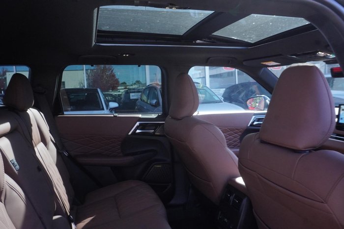 2025 Mitsubishi Outlander Exceed Tourer