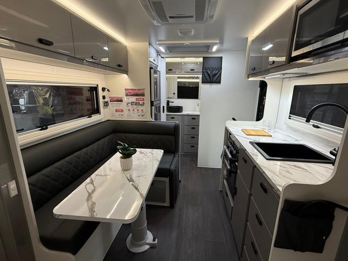 2026 JB Caravans 17'10 Dirt Road Xtreme Rd