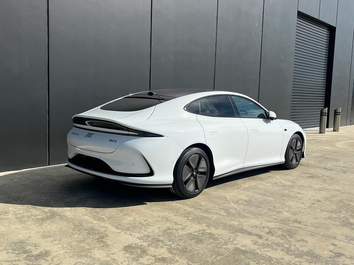 2025 MG IM5 Premium
