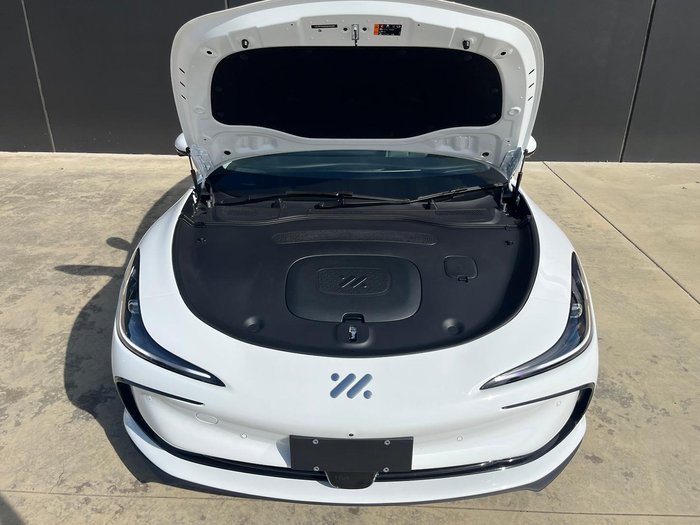 2025 MG IM5 Premium