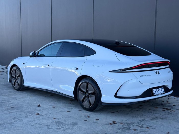 2025 MG IM5 Premium