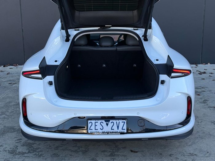 2025 MG IM5 Premium
