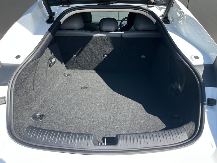 2025 MG IM5 Premium