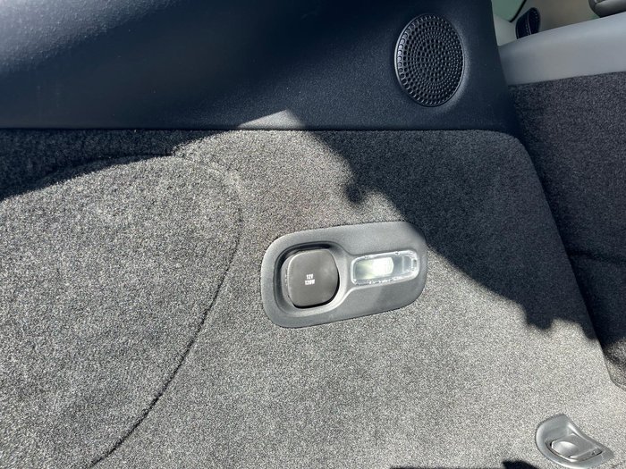 2025 MG IM5 Premium