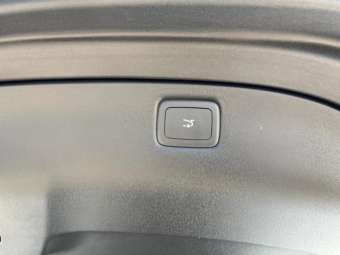 2025 MG IM5 Premium
