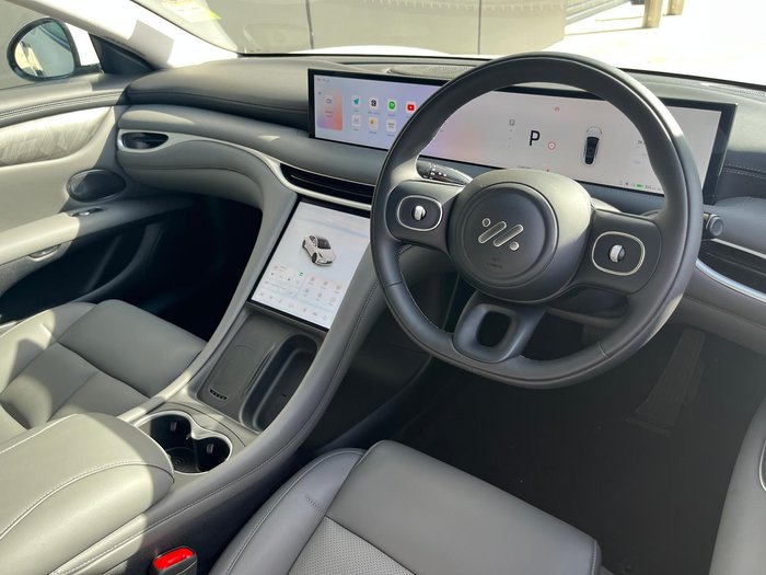 2025 MG IM5 Premium
