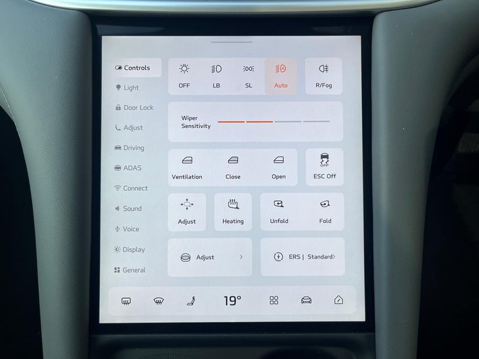 2025 MG IM5 Premium