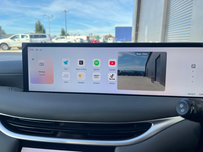2025 MG IM5 Premium