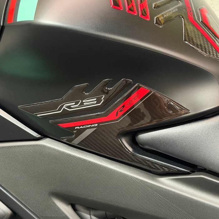 2025 Yamaha YZF-R3 Green