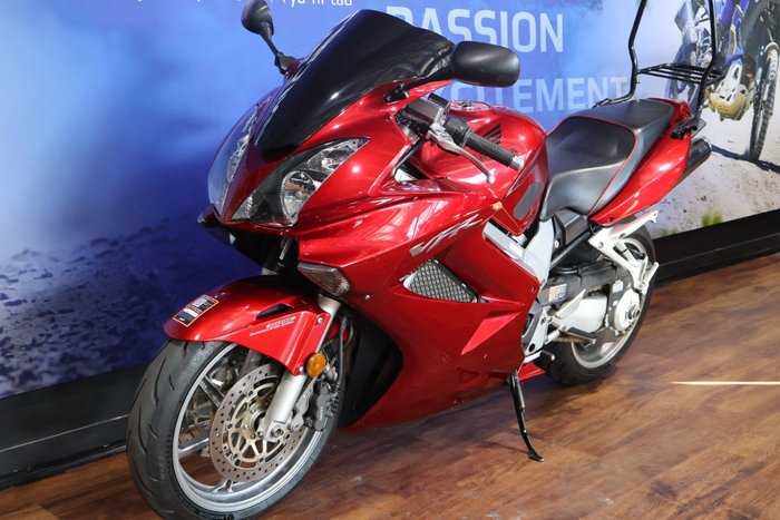 2006 Honda VFR800F (VFR800Fi) Red