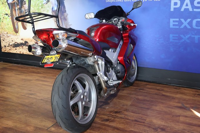 2006 Honda VFR800F (VFR800Fi) Red