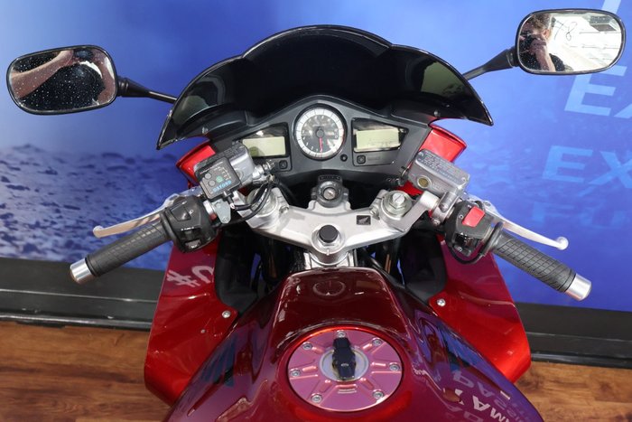 2006 Honda VFR800F (VFR800Fi) Red