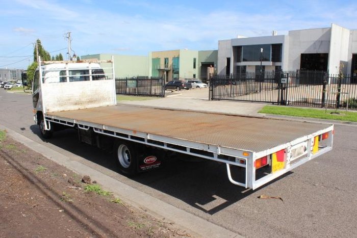 2013 Fuso Fighter 1024 WHITE