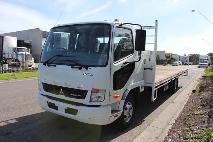 2013 Fuso Fighter 1024 WHITE