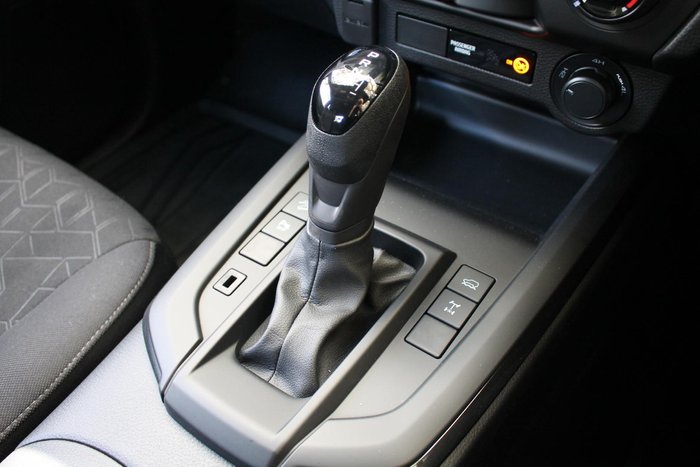 2025 Isuzu D-MAX X-RIDER