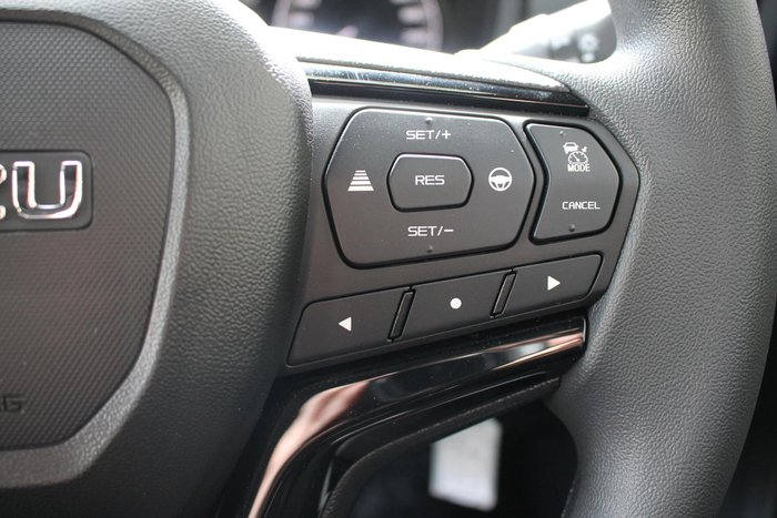 2025 Isuzu D-MAX X-RIDER
