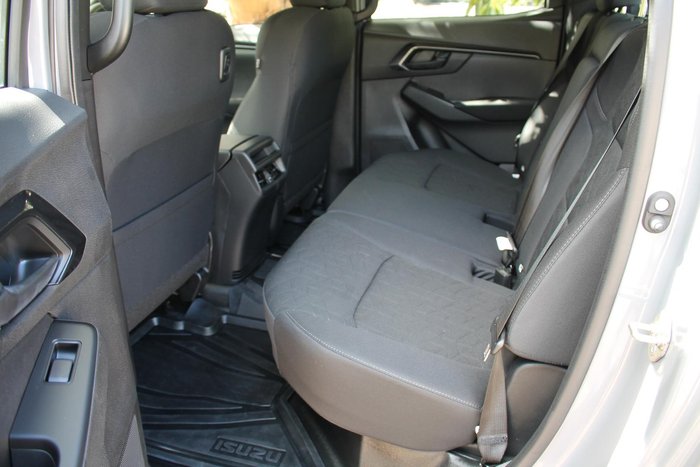2025 Isuzu D-MAX X-RIDER