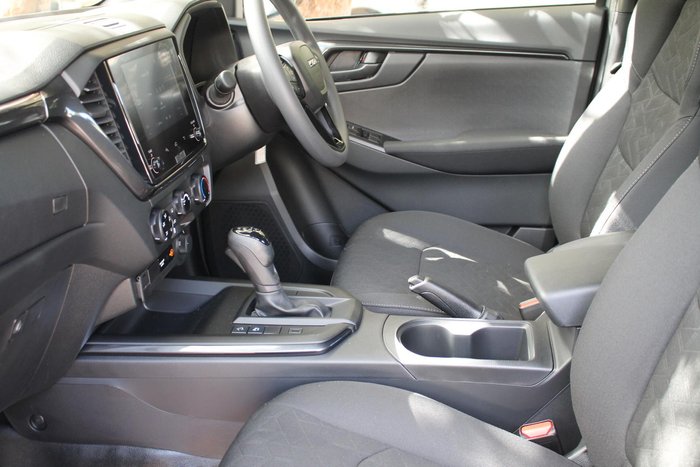2025 Isuzu D-MAX X-RIDER