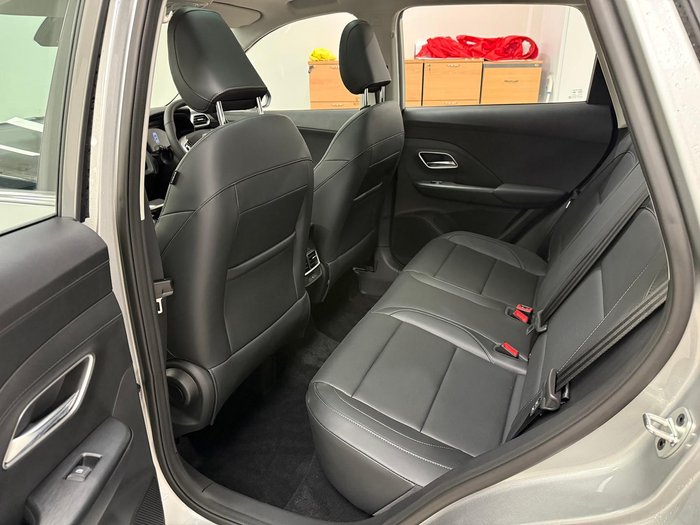 2025 MG ZS Essence ZS32 MY25.5 Sloane Silver